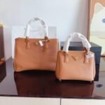 Prada Galleria Tote Bag - Image 4