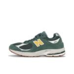 New Balance 2002R Sneaker - Image 10