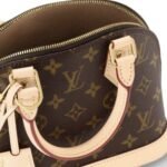 Shoulder Bag Louis Vuitton Alma BB - Image 6