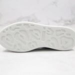 Alexander McQueen Over - Image 6