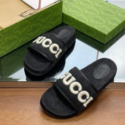 Slides Gucci GG with Signature Strap