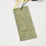 T-shirt Gucci Embossed White - Image 7