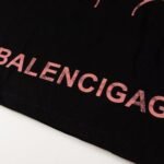 T-shirt Balenciaga BB Gothic Print Black - Image 4