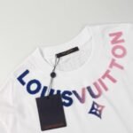 T-shirt Louis Vuitton LV White Gradient Logo - Image 3