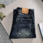 Jeans Louis Vuitton - Image 4