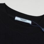 T-shirt Prada Black Graphic Logo - Image 7