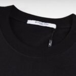 T-Shirt Givenchy Black - Image 3