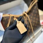 Louis Vuitton  CarryAll MM Monogram Bag - Image 6