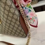 Gucci Padlock GG Medium Shoulder Bag - Image 4