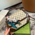 Gucci Shoulder Bag - Image 2