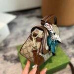 Gucci Shoulder Bag - Image 3