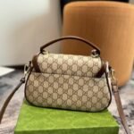 Gucci Shoulder Bag - Image 4