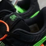 Off-White x Nike Air Rubber Dunk Green Strike - Image 5