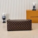 Shoulder Bag Louis Vuitton OnTheGo MM - Image 8