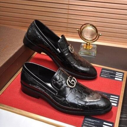 Gucci Relief Loafer Black