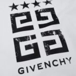 Sweatshirt Givenchy 4G Logo - Image 2
