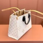 Tote Bag Louis Vuitton OnTheGo - Image 3