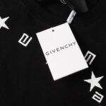 T-Shirt Givenchy - Image 6