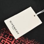 T-Shirt Givenchy - Image 7