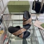 Slides Gucci GG Canvas Black Brown - Image 4