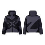 Jacket Puffer Louis Vuitton with Monogram Design - Image 3