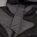 Jacket Puffer Louis Vuitton with Monogram Design - Image 4