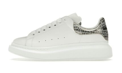 Oversized bianco argento coccodrillo