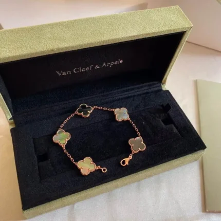 Bracelet  Van Cleef