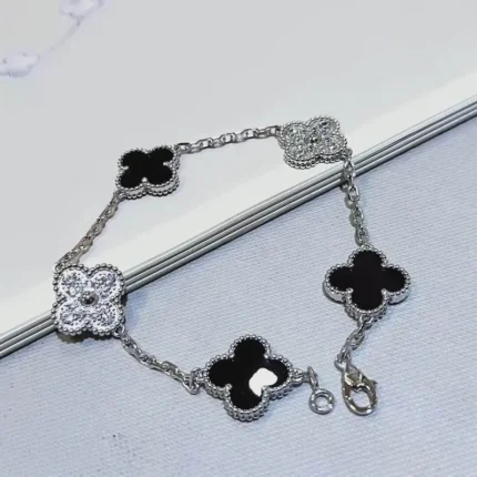 Bracelet  Van Cleef