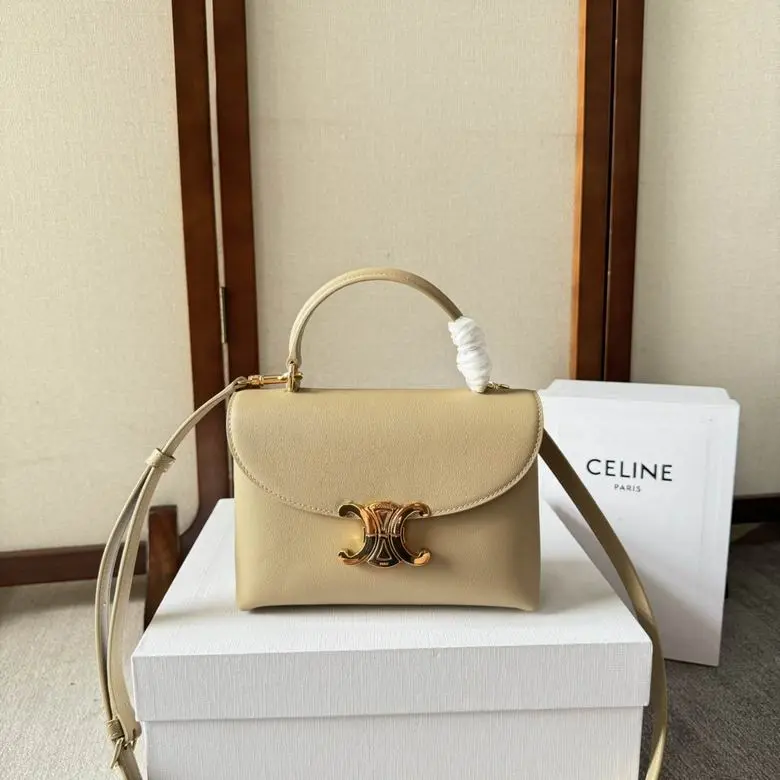 118113-20.5X13X8cm-SS-0_1775396 Celine Teen Nino Bag in Patent Calfskin Leather Golden - Image 1