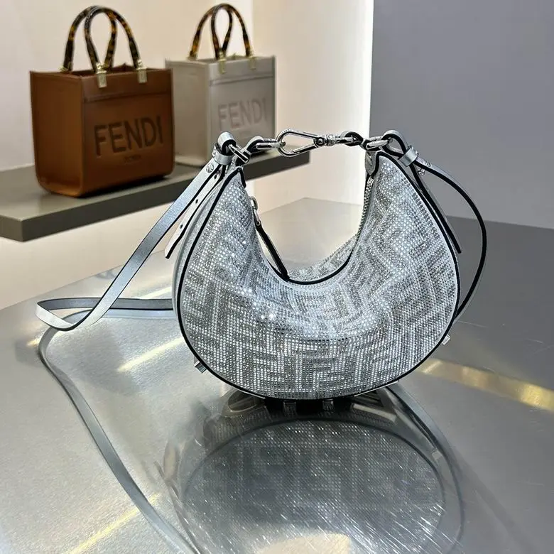 20X7.5X13cm-042705-H-1_1375322 Fendi Praphy Bag White Stone - Image 1