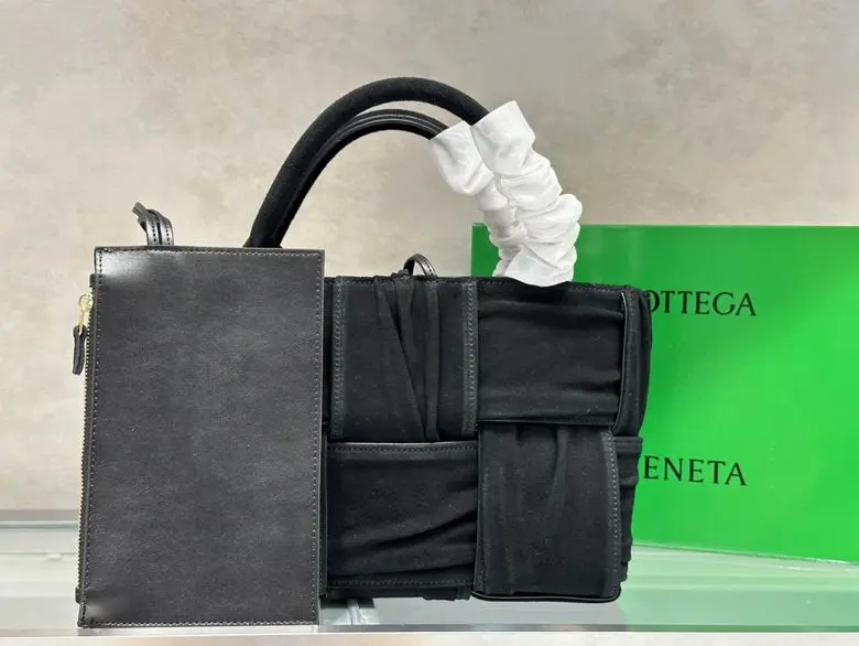 6081-25X16X10cm-JY-2色-14_1820323 Bottega Veneta Arco Tote Bag Black - Image 1